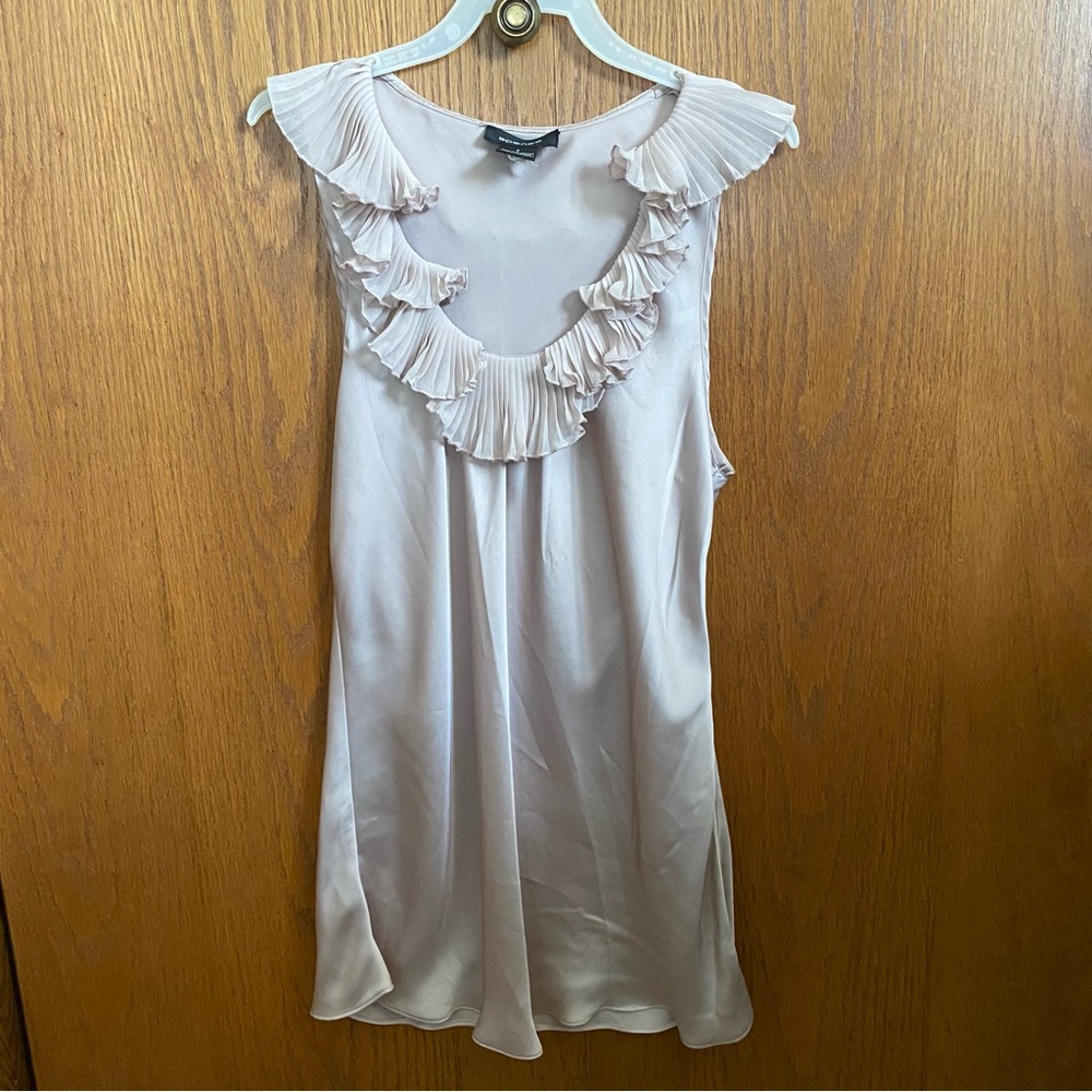 Elegant Ruffled Sleeveless Top - Light Pink